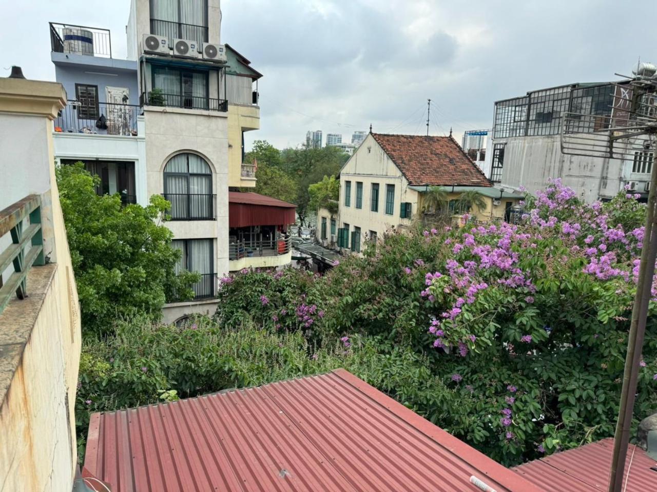 Quynh Moon Homestay Ханой Екстериор снимка