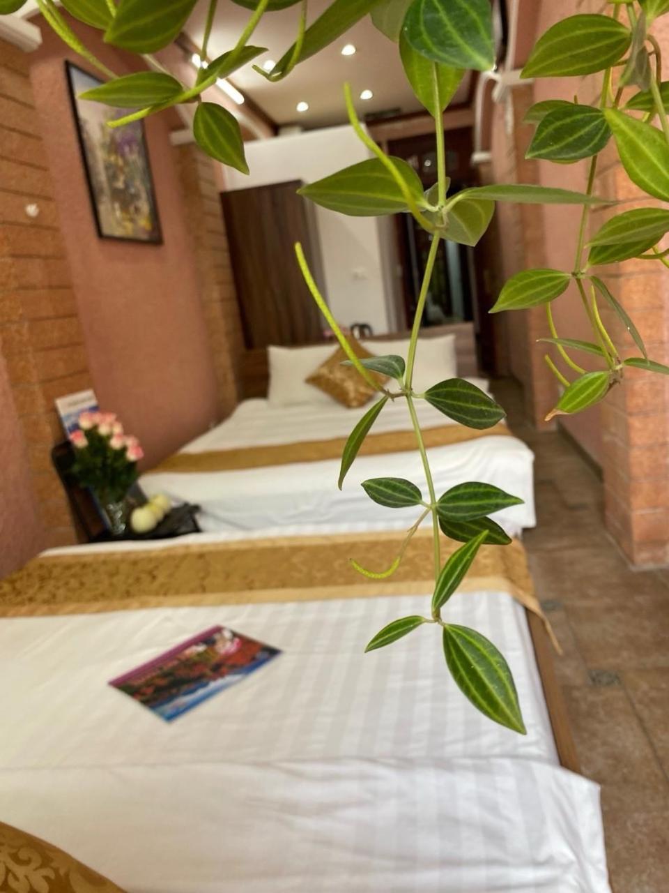 Quynh Moon Homestay Ханой Екстериор снимка